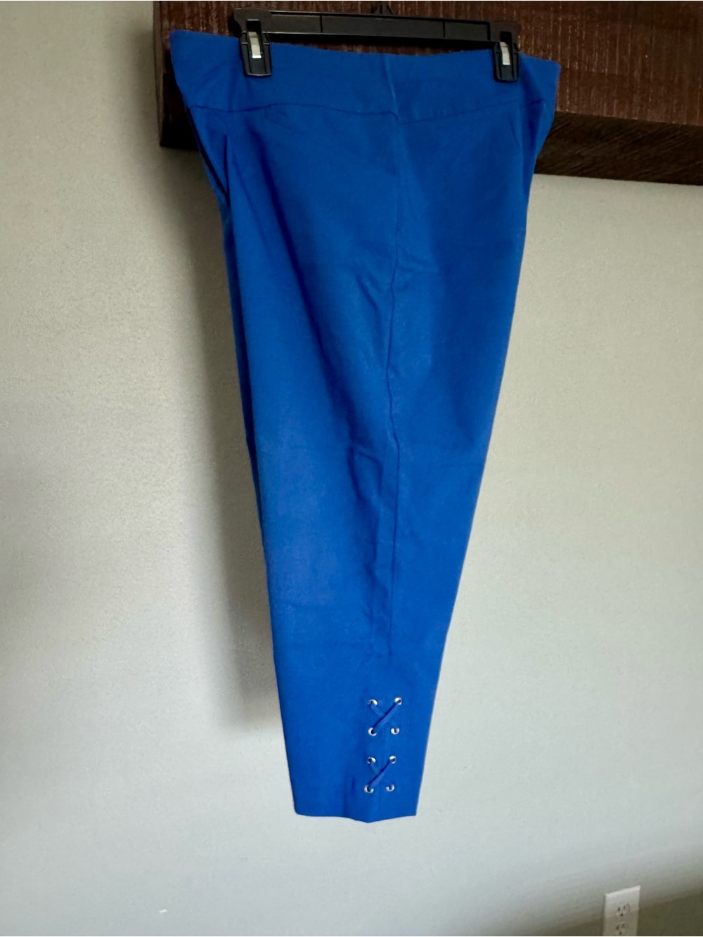 Chico's Electric Blue Perfect Stretch Capris